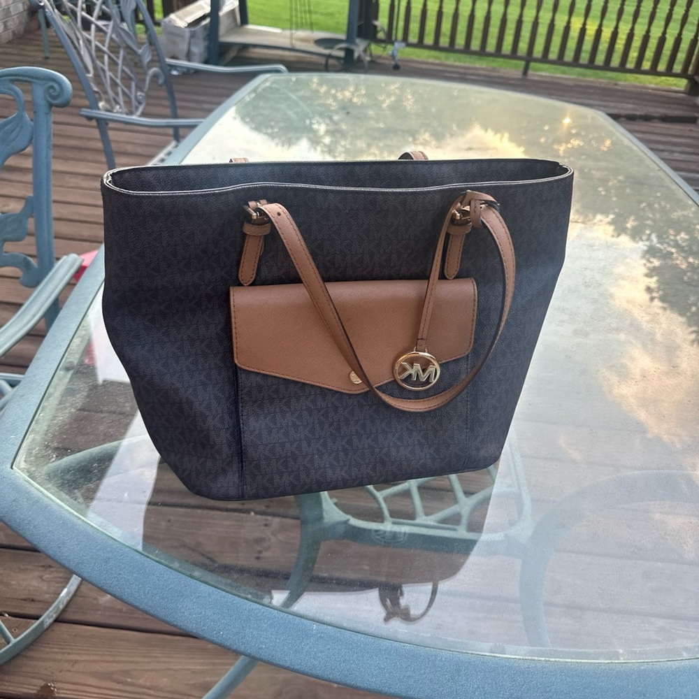 Michael kors brown purse
